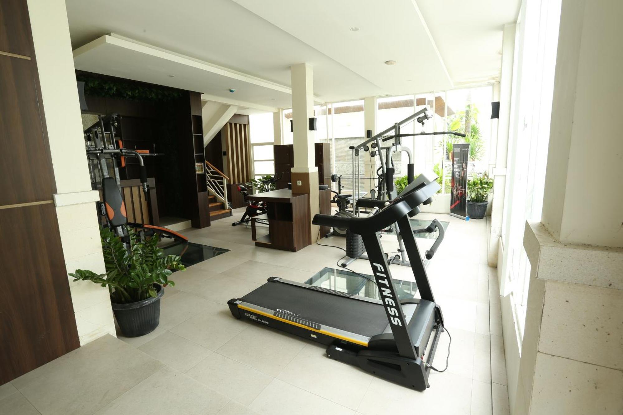 Luminor Hotel Banyuwangi By Wh Exterior photo