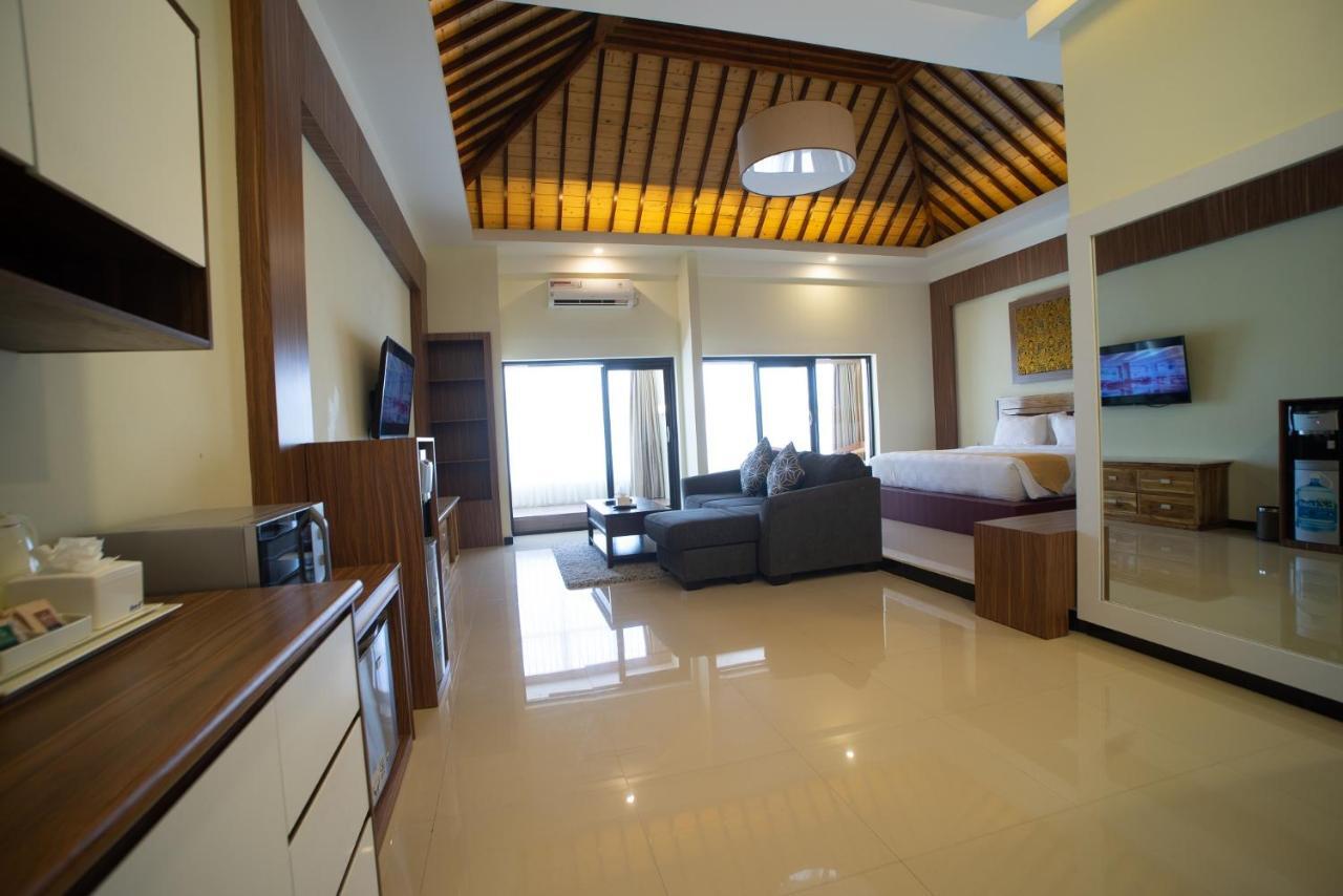 Luminor Hotel Banyuwangi By Wh Exterior photo