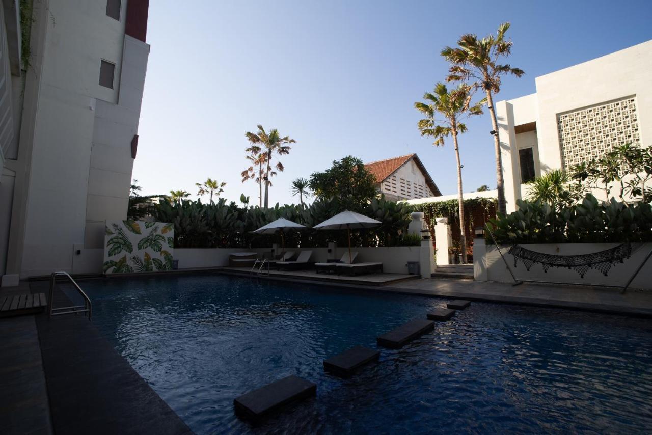Luminor Hotel Banyuwangi By Wh Exterior photo