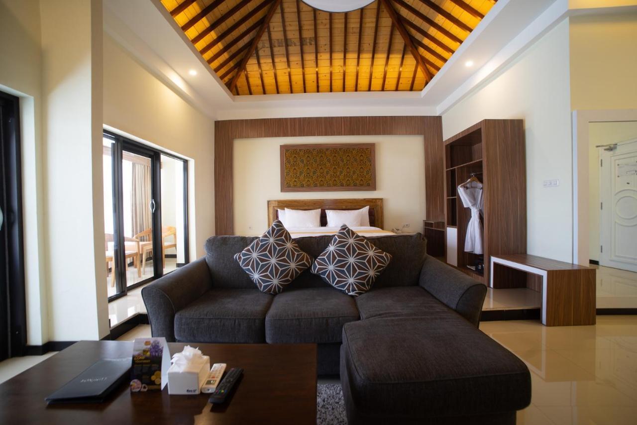 Luminor Hotel Banyuwangi By Wh Exterior photo